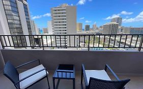 1508- Heart Of Waikiki With Kitchen-Free Parking-King Bed-Corner Unit