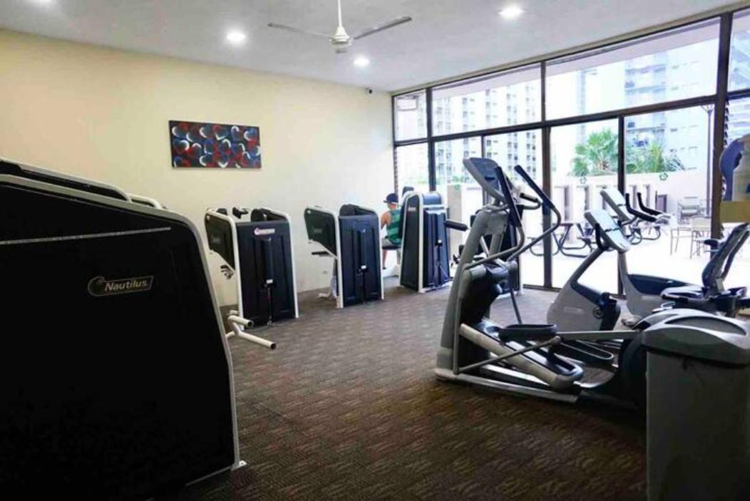 1508- Heart Of Waikiki With Kitchen-Free Parking-King Bed-Corner Unit Apartment Honolulu Exterior photo